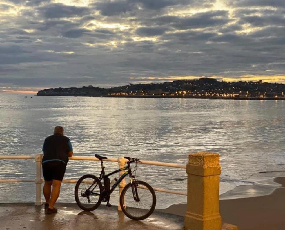 Alojamientos Muelle de Gijón Exterior foto
